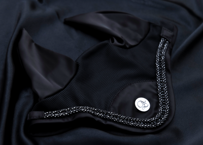 'The King' Black Jewel Ear Bonnet