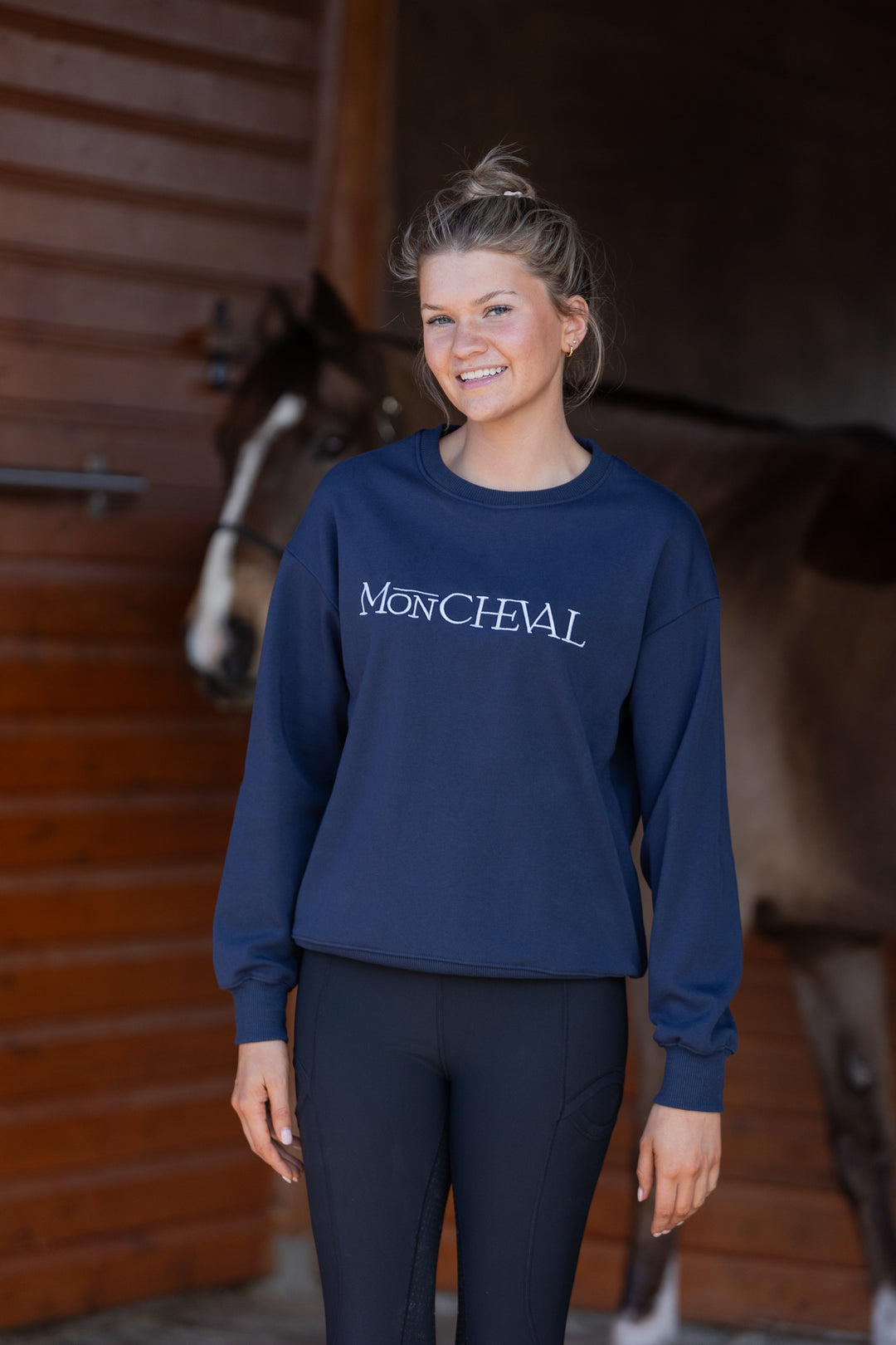 Veera Premium Sweatshirt in Navy