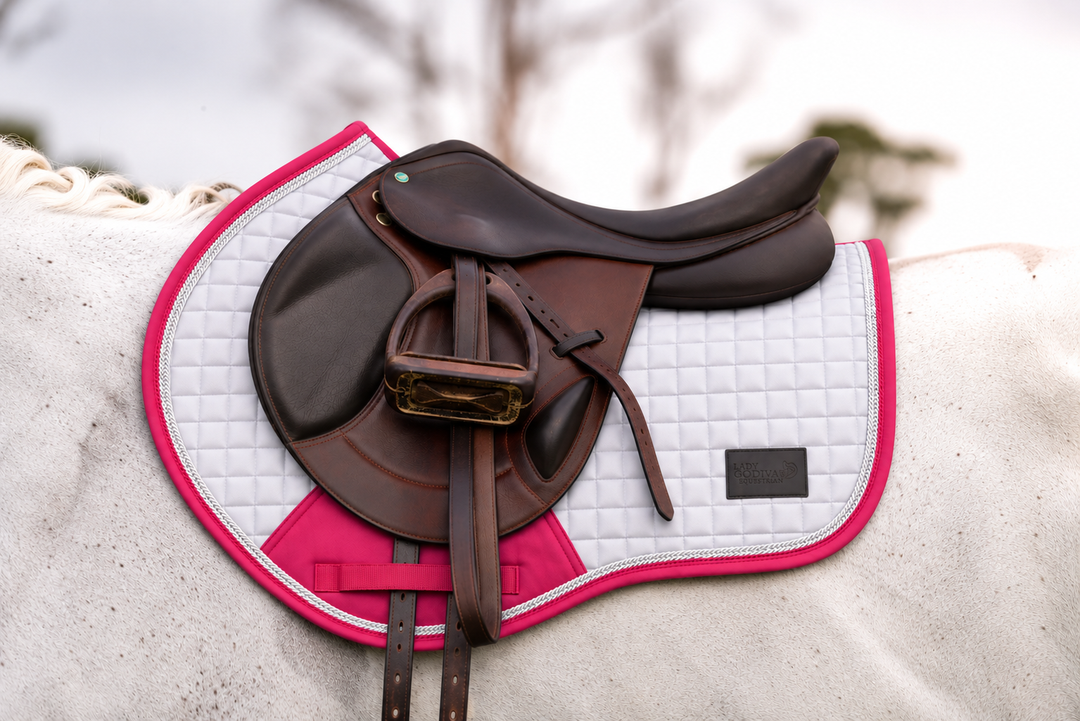 Colour Pop White Bamboo Saddle Pad