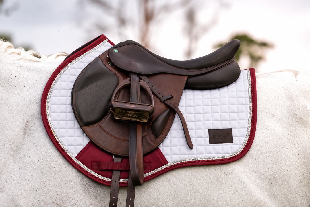 Colour Pop White Bamboo Saddle Pad