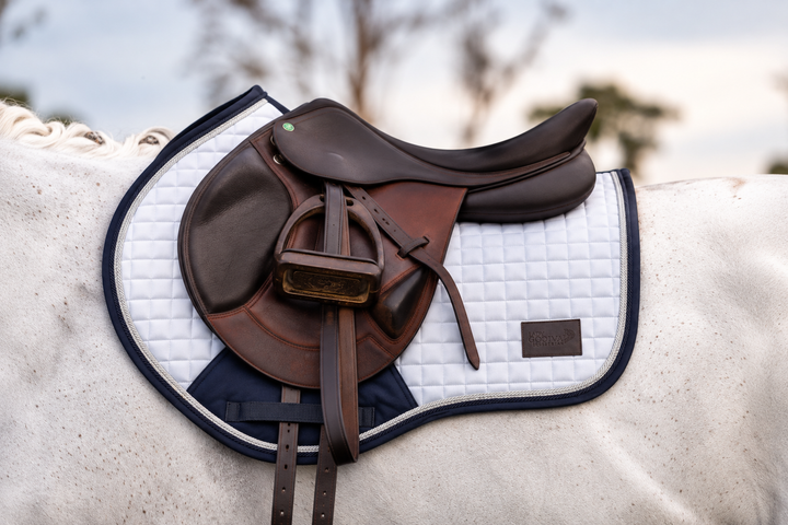 Colour Pop White Bamboo Saddle Pad
