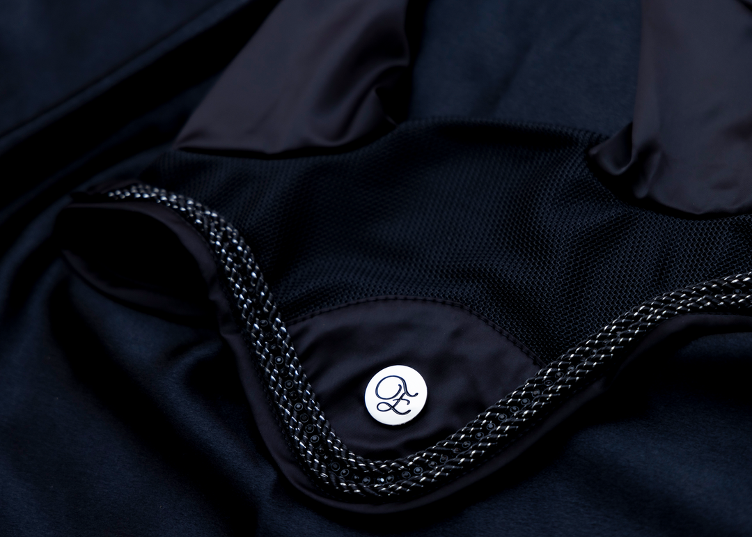 'The King' Black Jewel Ear Bonnet