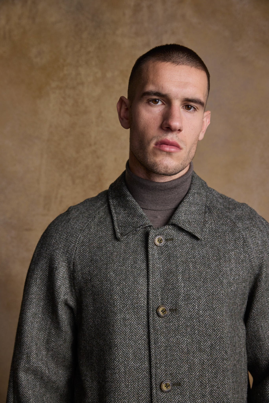 Jack Murphy Ireland - Sean Tweed Coat - Olive Wide Herringbone - Tweed