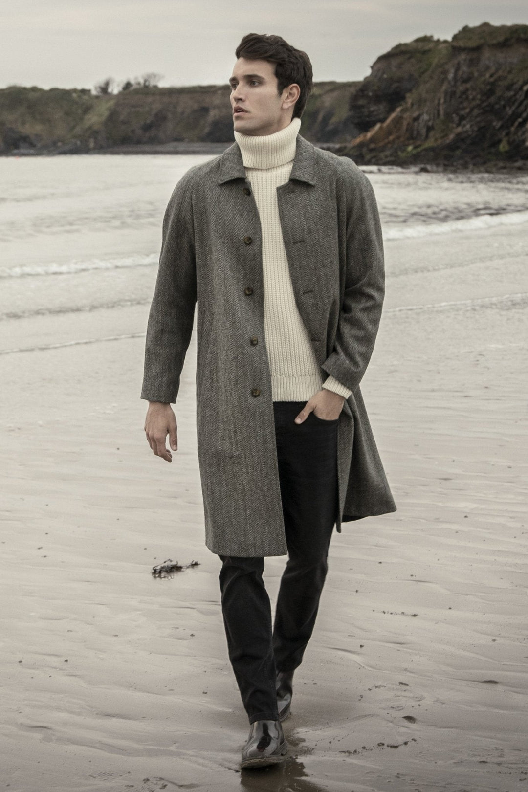Jack Murphy Ireland - Sean Tweed Coat - Olive Wide Herringbone - Tweed