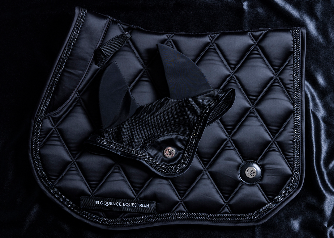 'द किंग' ब्लैक ज्वेल जंप सैडल पैड