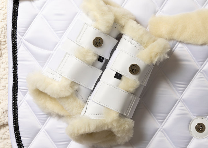 White Merino Fleece/Leather Tendon Boots